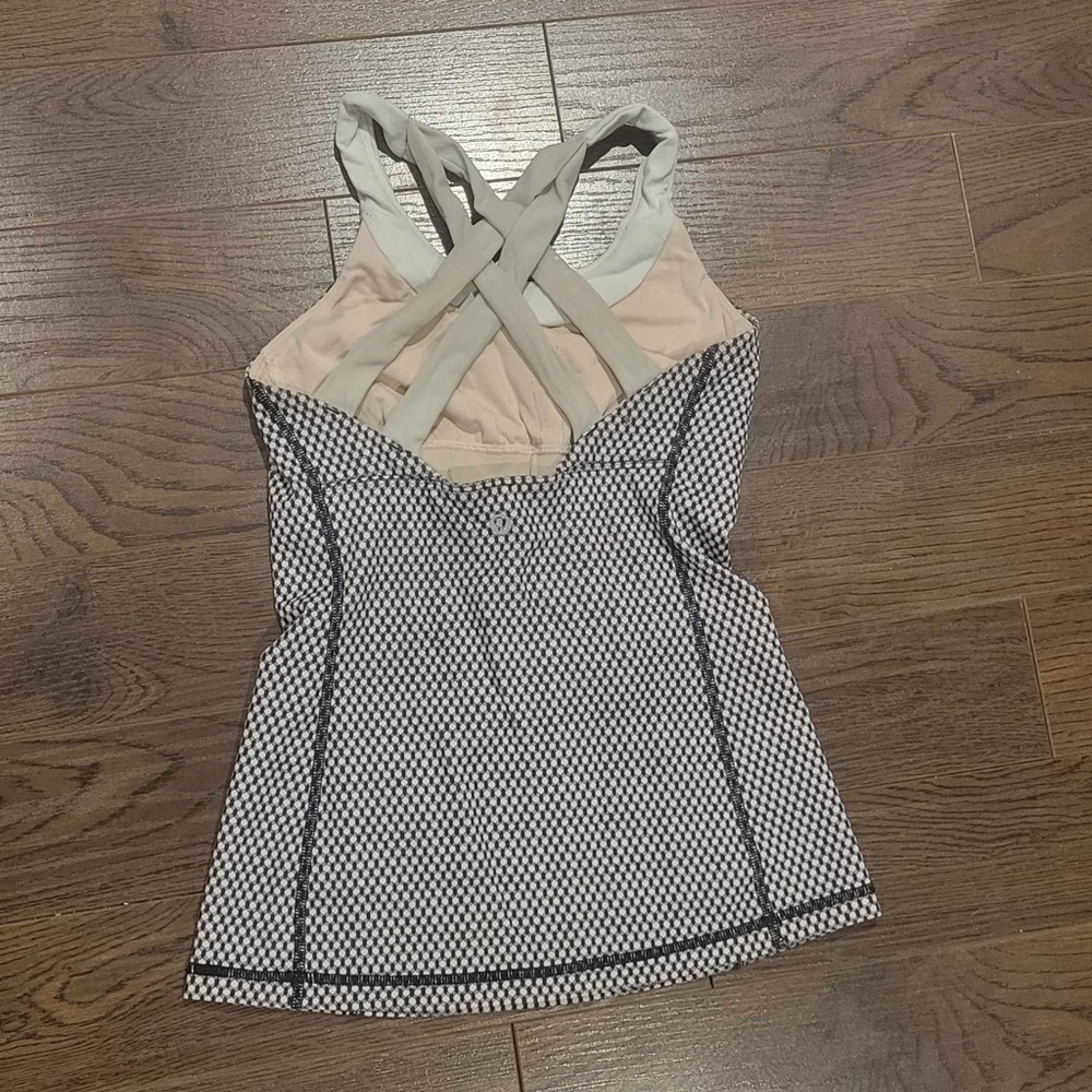 Lululemon Athletica Black and White Tank Top